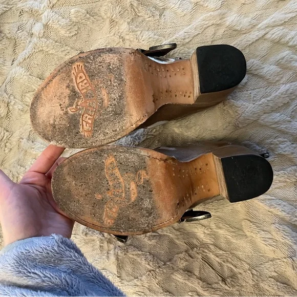 Violet Sandals - Picture 4 of 5